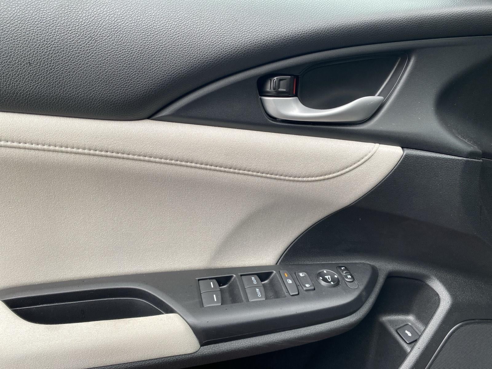 2019 Honda Insight EX