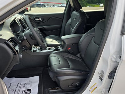 2023 Jeep Cherokee Altitude Lux