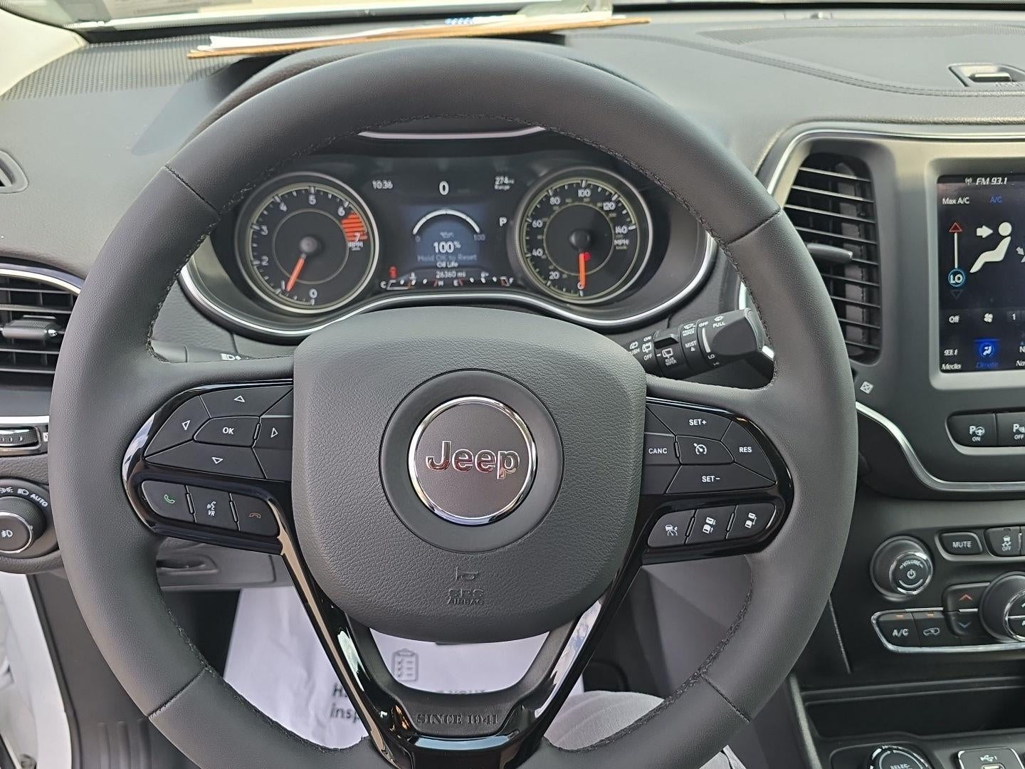 2023 Jeep Cherokee Altitude Lux