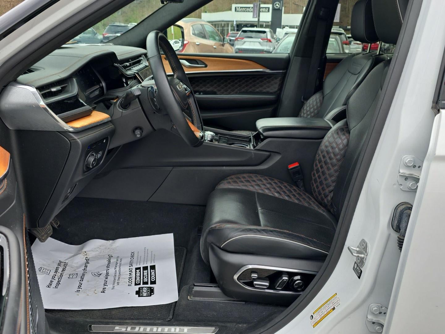 2022 Jeep Grand Cherokee 4xe Summit Reserve