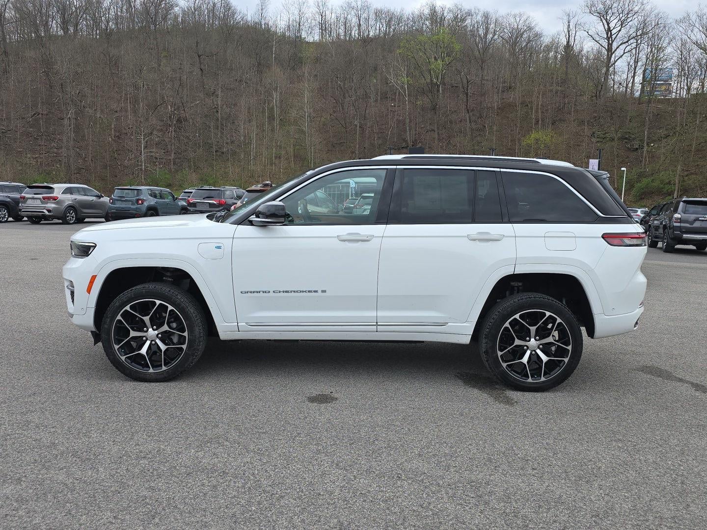 2022 Jeep Grand Cherokee 4xe Summit Reserve