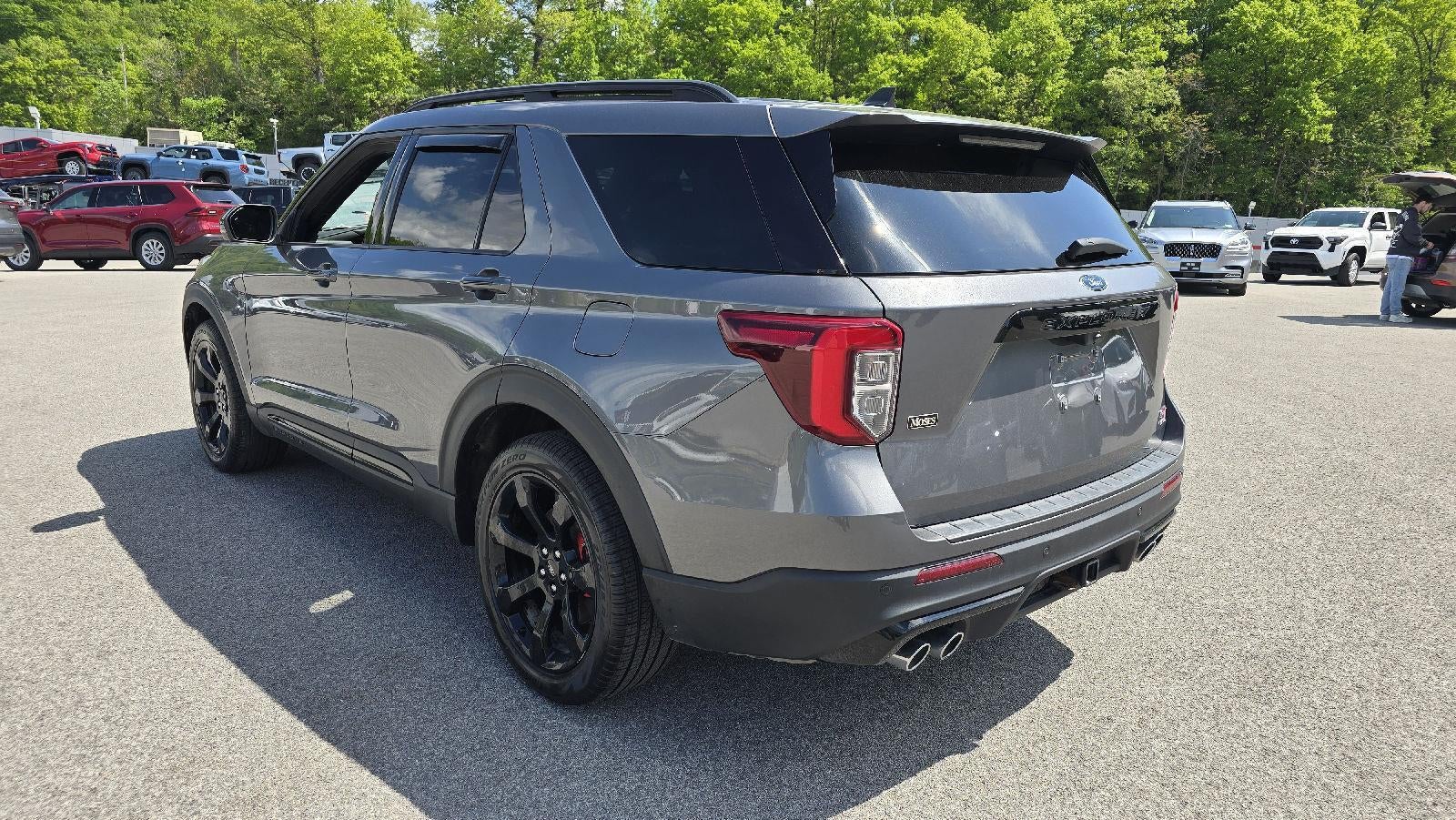 2022 Ford Explorer ST