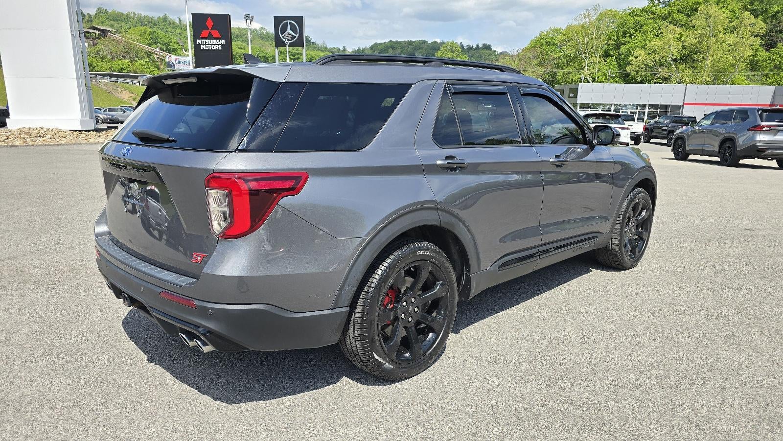 2022 Ford Explorer ST