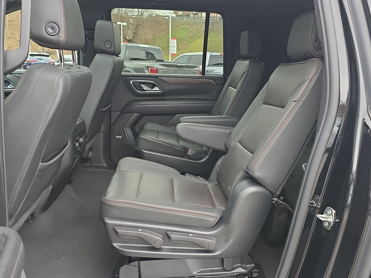 2022 Chevrolet Suburban High Country