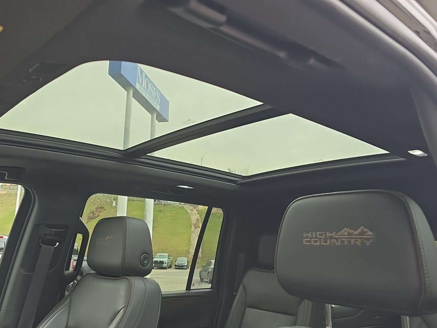 2022 Chevrolet Suburban High Country