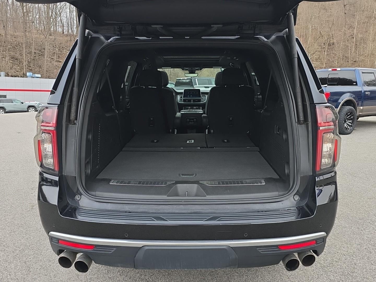 2022 Chevrolet Suburban High Country