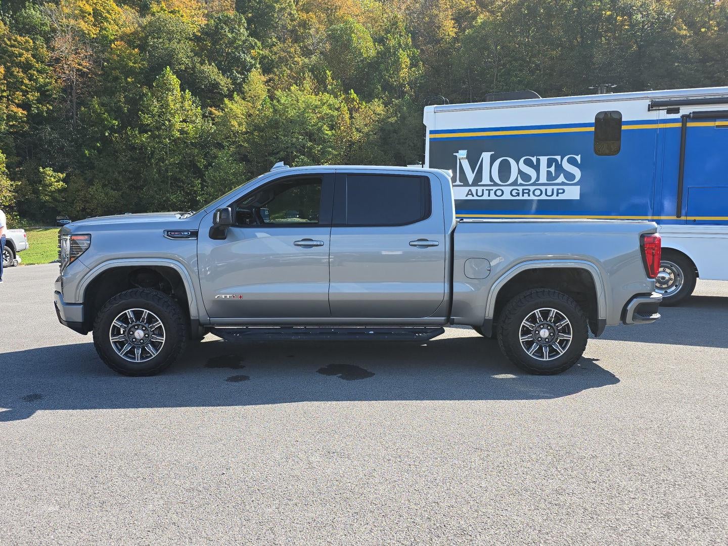 2024 GMC Sierra 1500 AT4