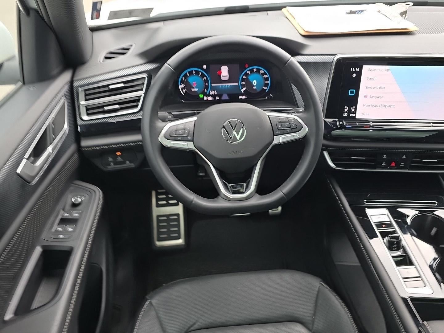 2024 Volkswagen Atlas Cross Sport 2.0T SEL R-Line