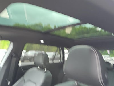 2024 Volkswagen Atlas Cross Sport 2.0T SEL R-Line