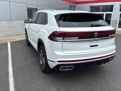 2024 Volkswagen Atlas Cross Sport 2.0T SEL R-Line