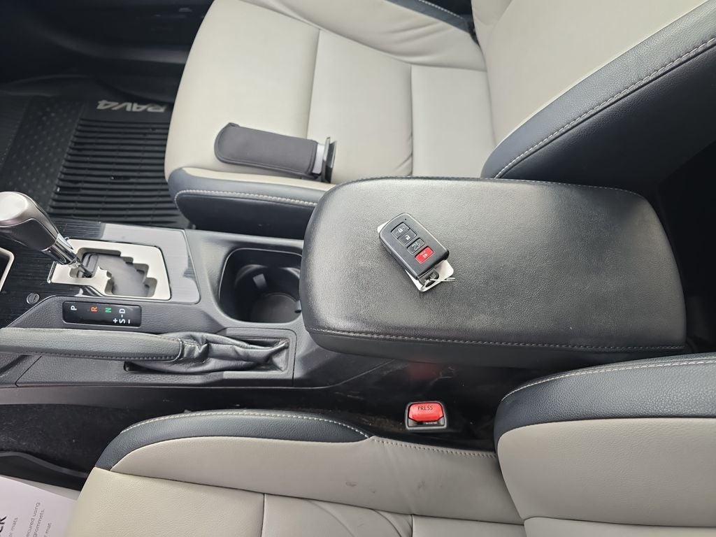 2018 Toyota RAV4 Limited