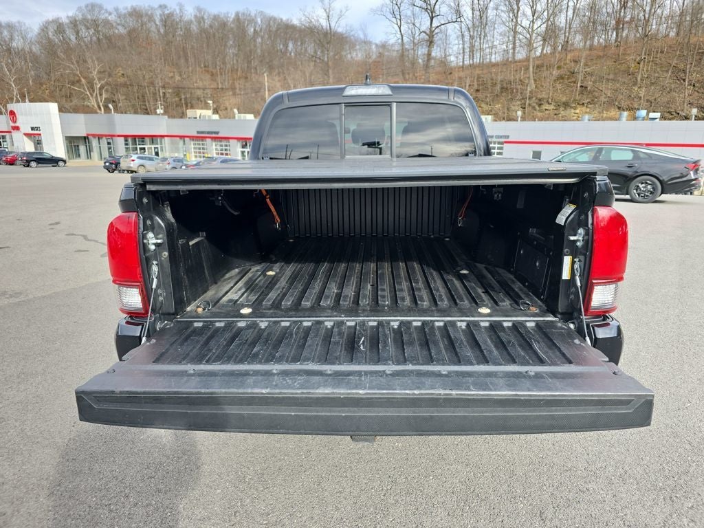 2022 Toyota Tacoma SR5 V6