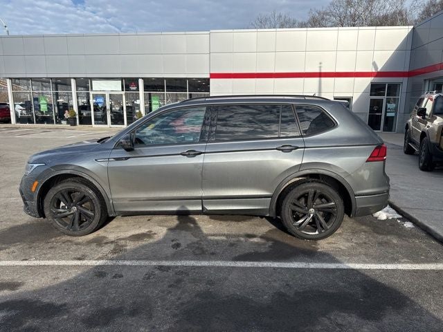 2023 Volkswagen Tiguan 2.0T SE R-Line Black