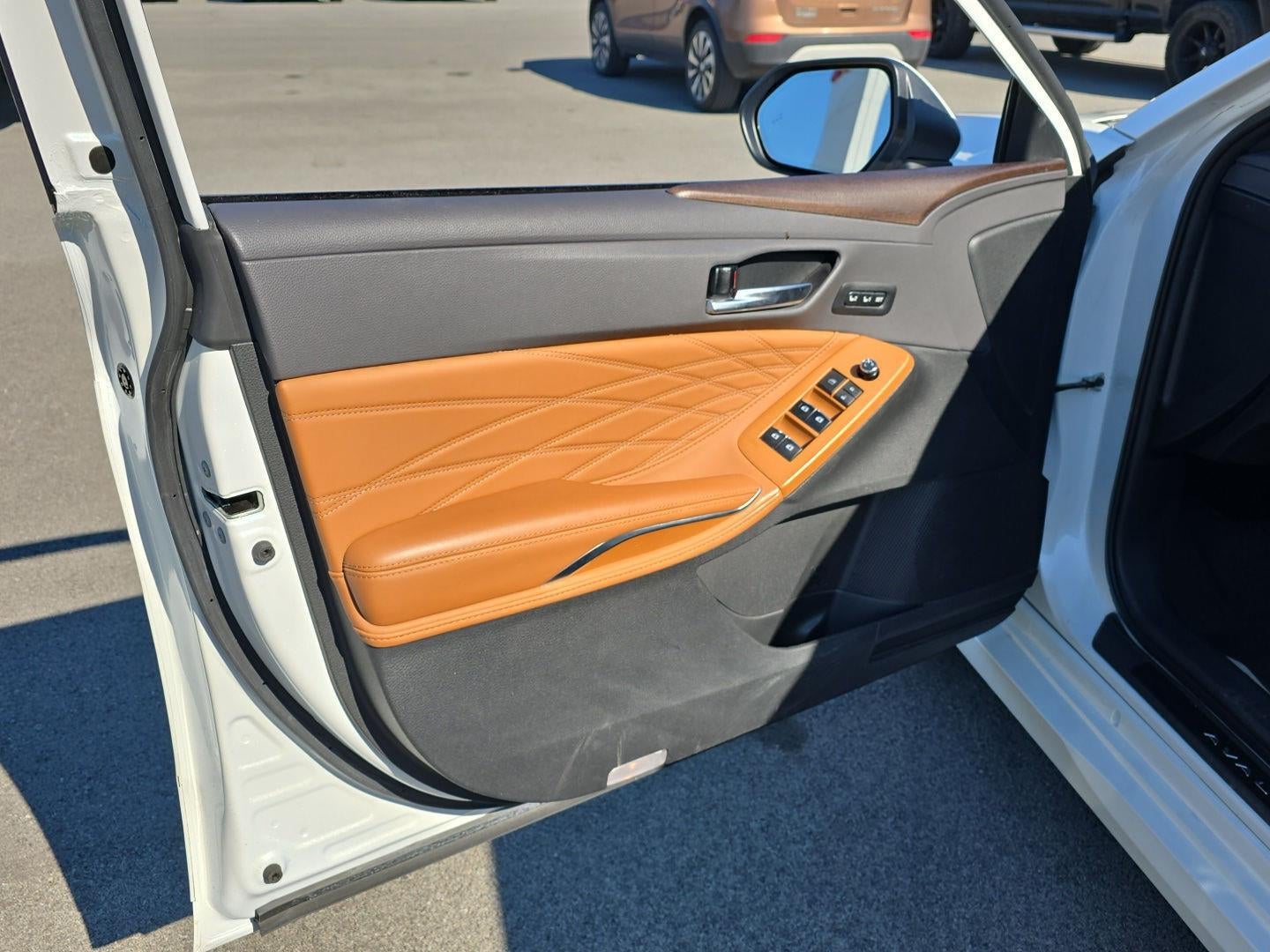 2020 Toyota Avalon Hybrid Limited