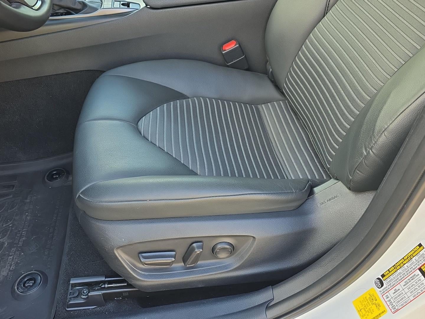 2024 Toyota Camry Hybrid SE