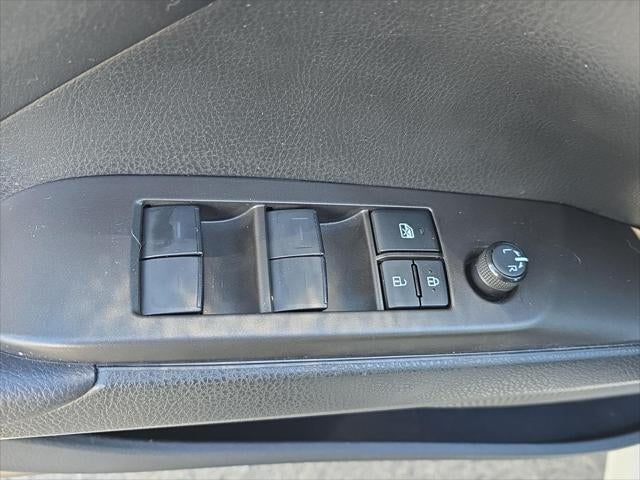 2024 Toyota Camry Hybrid SE