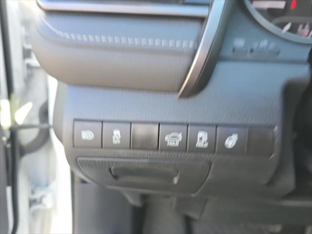 2024 Toyota Camry Hybrid SE