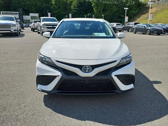 2024 Toyota Camry Hybrid SE