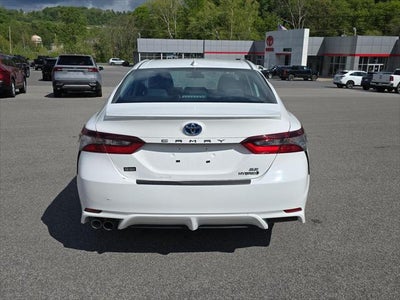 2024 Toyota Camry Hybrid SE