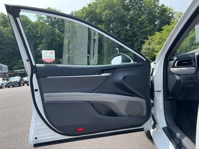 2023 Toyota Camry Hybrid SE
