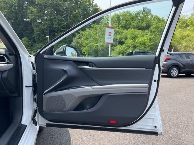 2023 Toyota Camry Hybrid SE