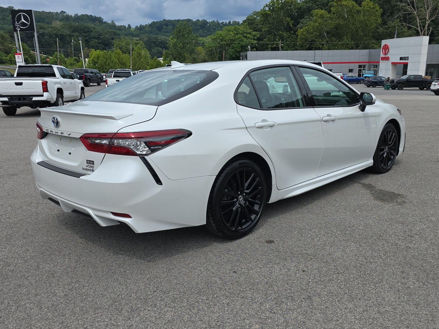 2024 Toyota Camry Hybrid XSE