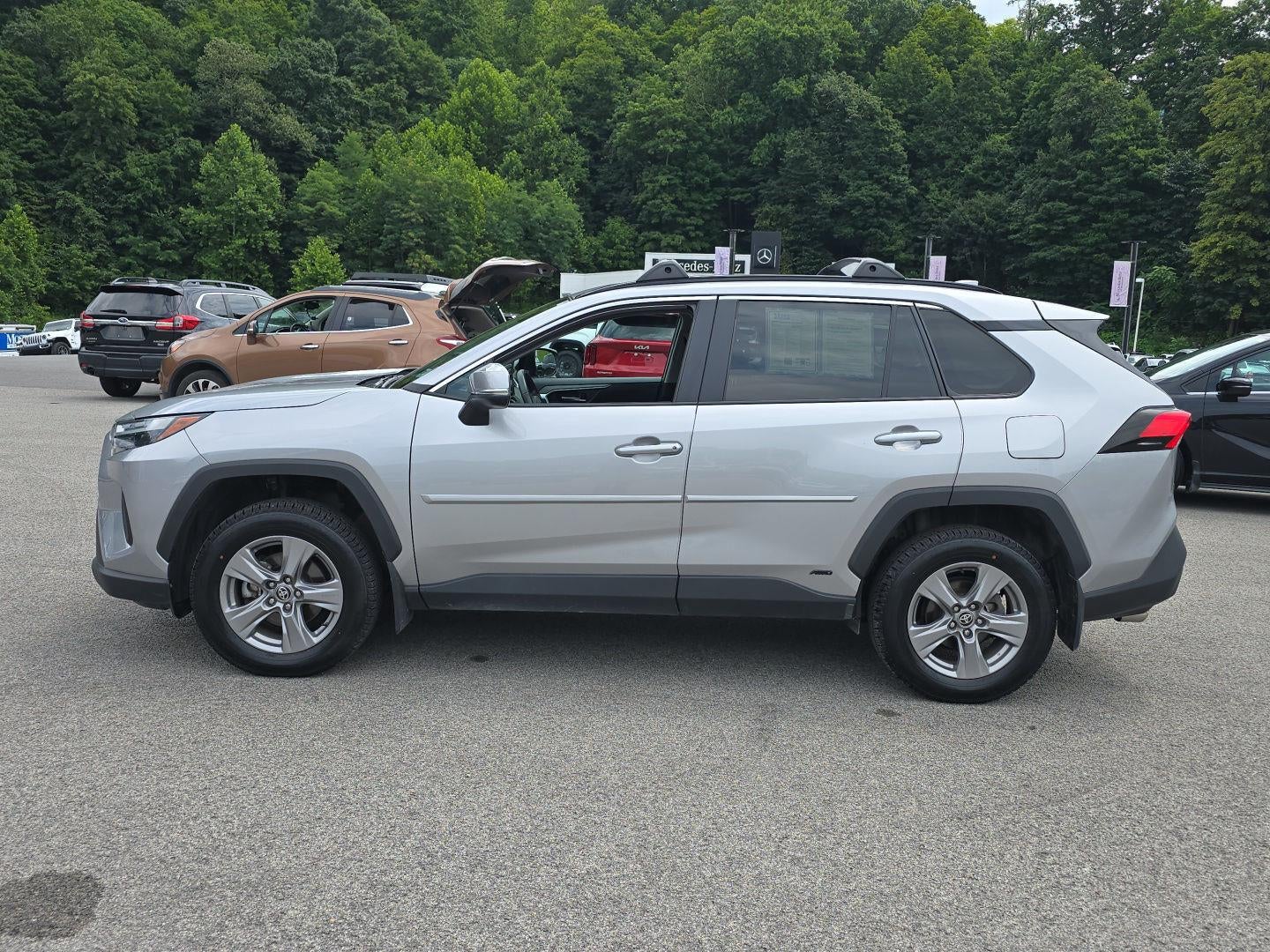 2024 Toyota Rav4 Hybrid XLE