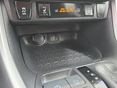 2024 Toyota RAV4 Hybrid SE