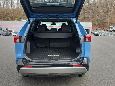 2024 Toyota RAV4 Hybrid SE