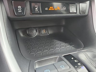 2024 Toyota RAV4 Hybrid SE