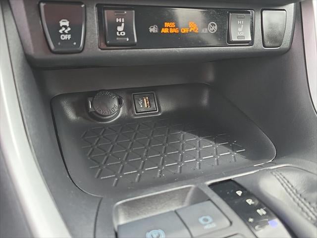 2024 Toyota RAV4 Hybrid SE