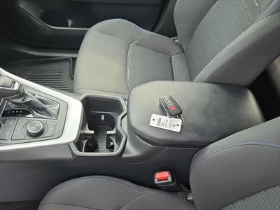 2024 Toyota RAV4 Hybrid SE