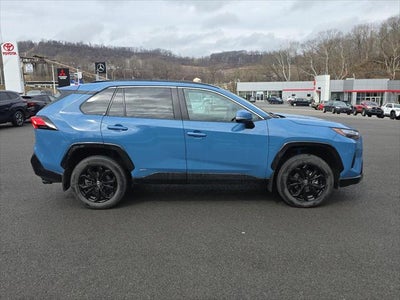 2024 Toyota RAV4 Hybrid SE