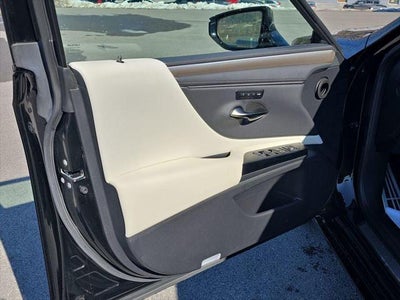 2023 Lexus ES ES 350 F SPORT Handling