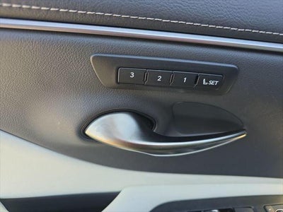 2023 Lexus ES ES 350 F SPORT Handling