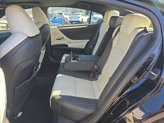 2023 Lexus ES ES 350 F SPORT Handling