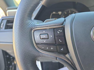2023 Lexus ES ES 350 F SPORT Handling