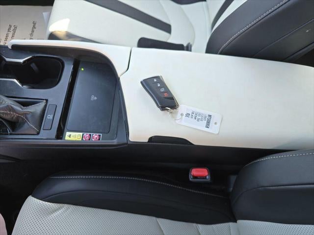 2023 Lexus ES ES 350 F SPORT Handling