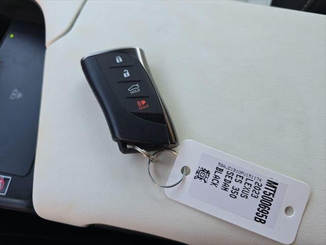 2023 Lexus ES ES 350 F SPORT Handling