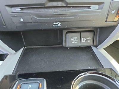 2022 Honda Pilot Touring w/Rear Captain's Chairs