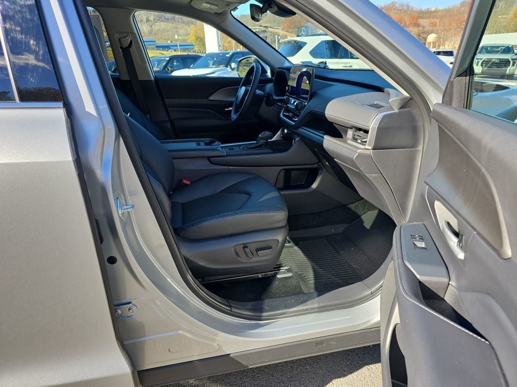 2025 Toyota Grand Highlander XLE