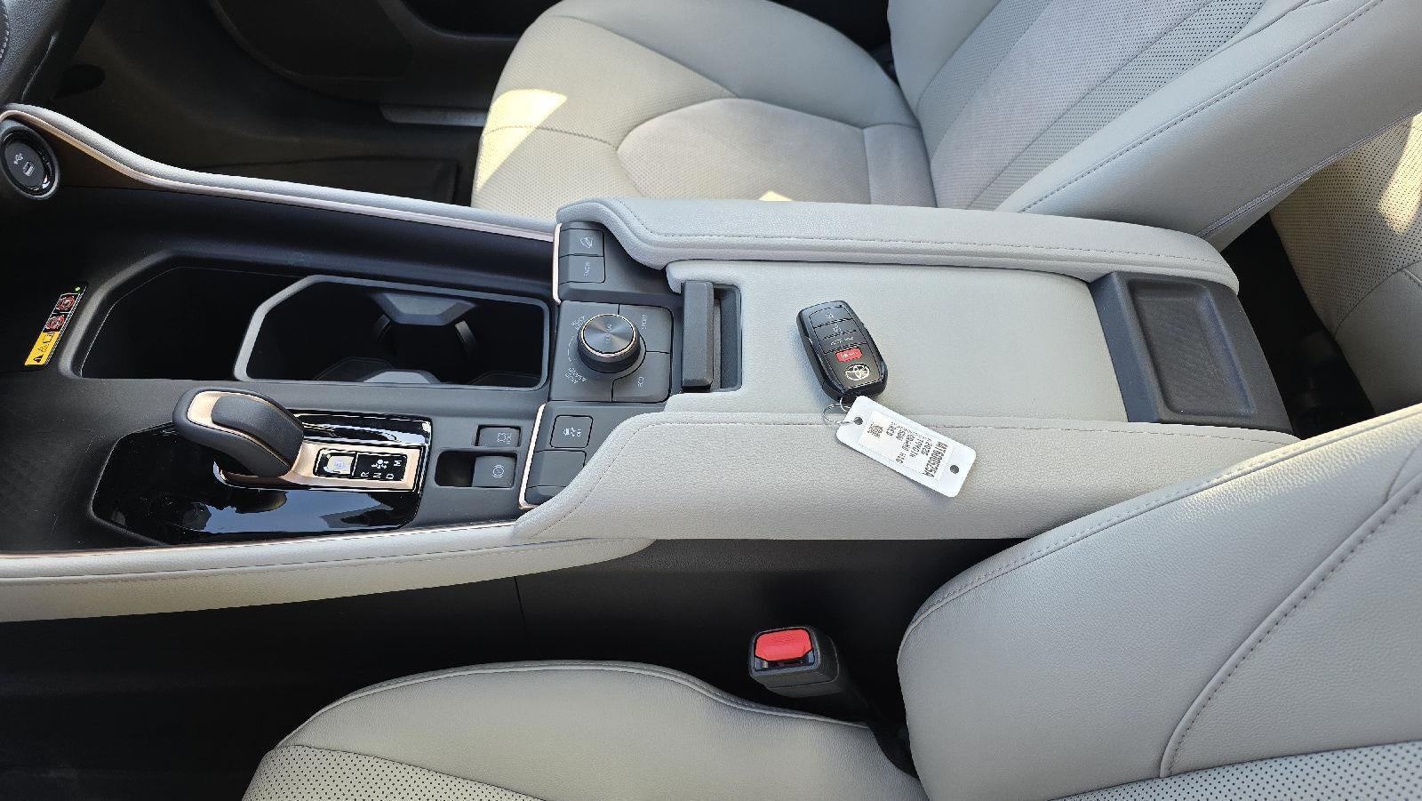 2026 Toyota Grand Highlander Hybrid MAX Platinum