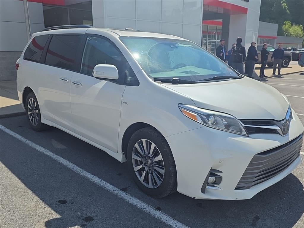 2020 Toyota Sienna Limited Premium 7-Passenger