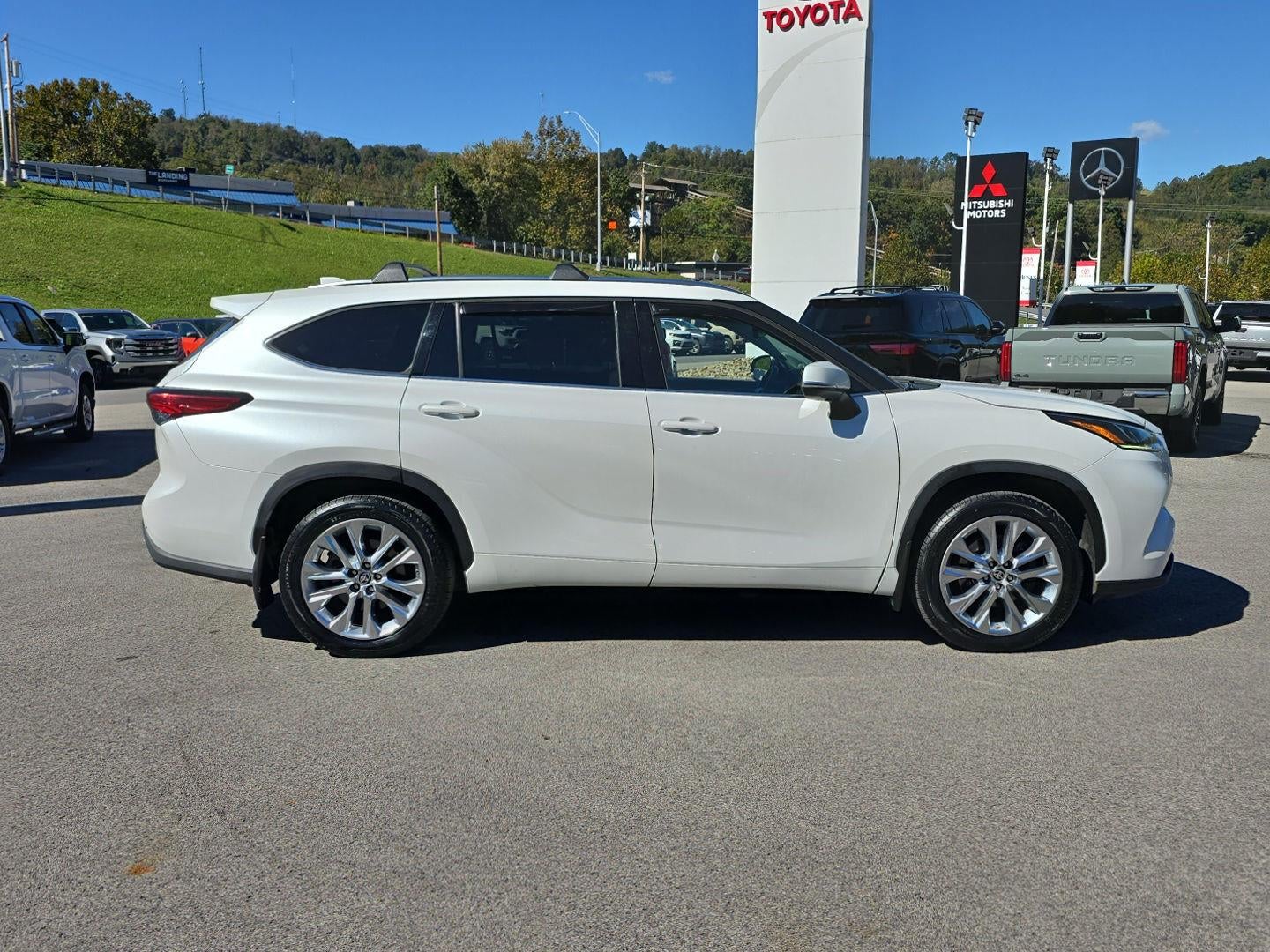 2022 Toyota Highlander Limited