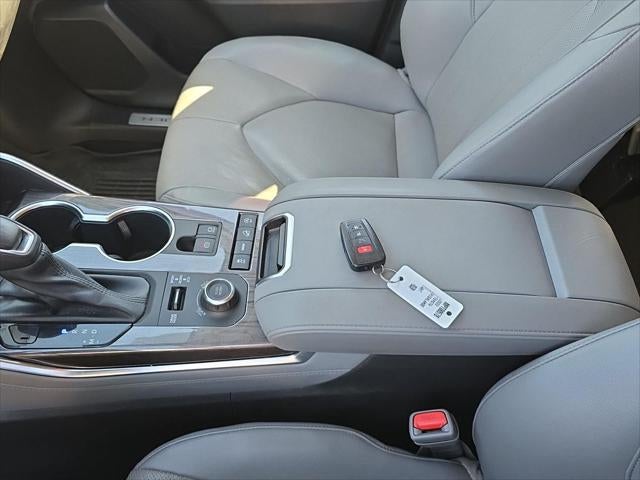 2022 Toyota Highlander Limited