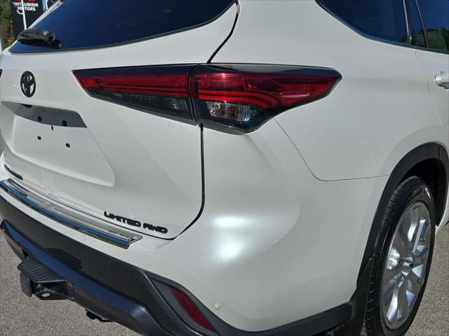 2022 Toyota Highlander Limited