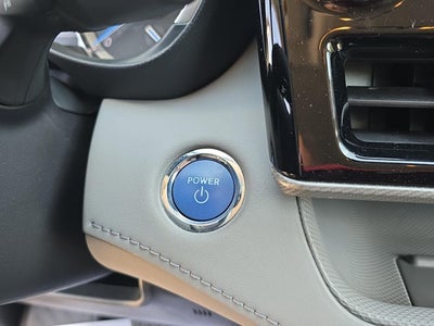 2022 Toyota Highlander Hybrid Platinum