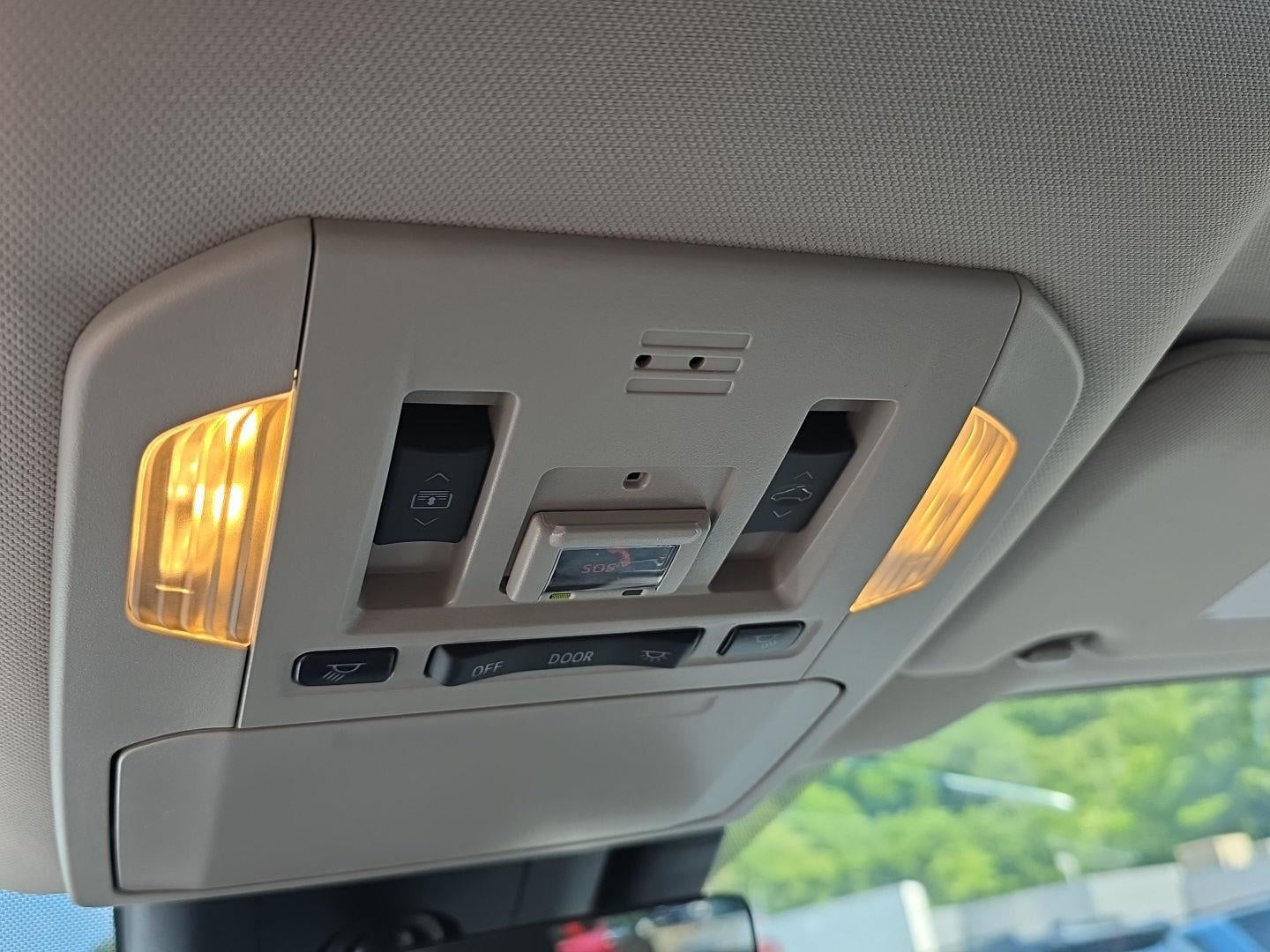 2022 Toyota Highlander Hybrid Platinum