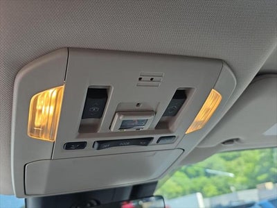 2022 Toyota Highlander Hybrid Platinum