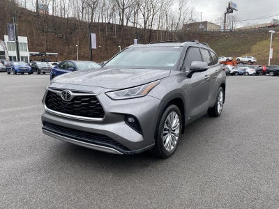 2025 Toyota Highlander Hybrid Platinum